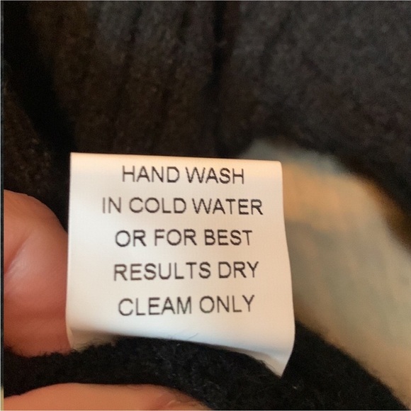 In Loom skirt and sweater set Black Size Large New with tag - Picture 12 of 15